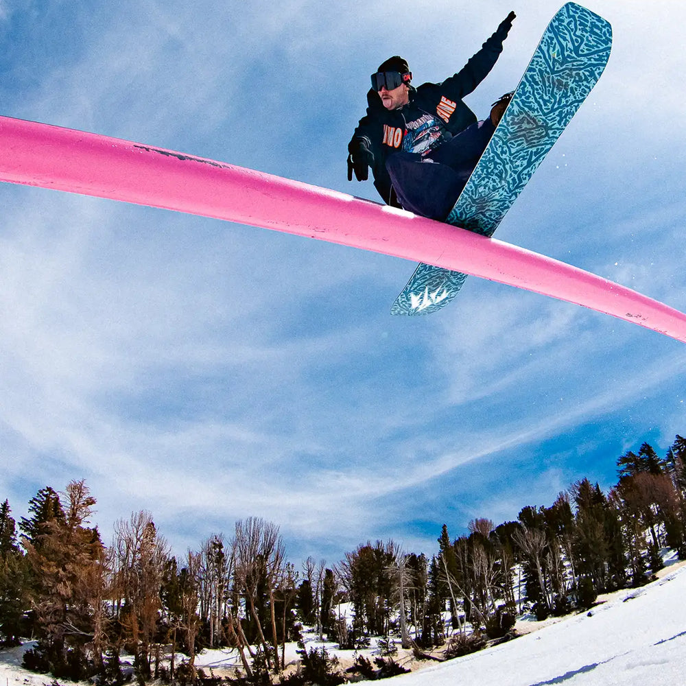 Jones Men's Aviator 2.0 Snowboard