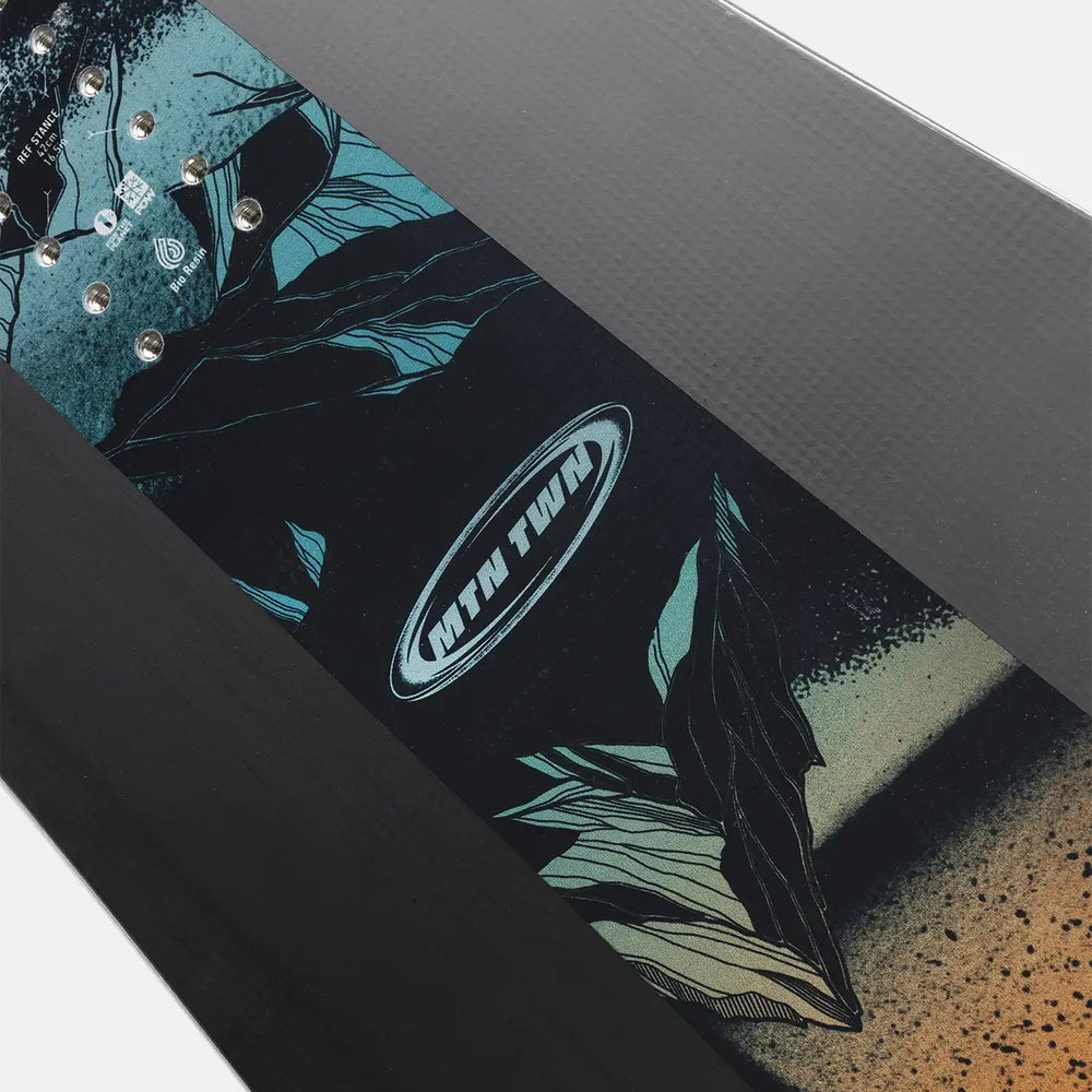 
                      
                        Jones Mountain Twin Junior Snowboard
                      
                    