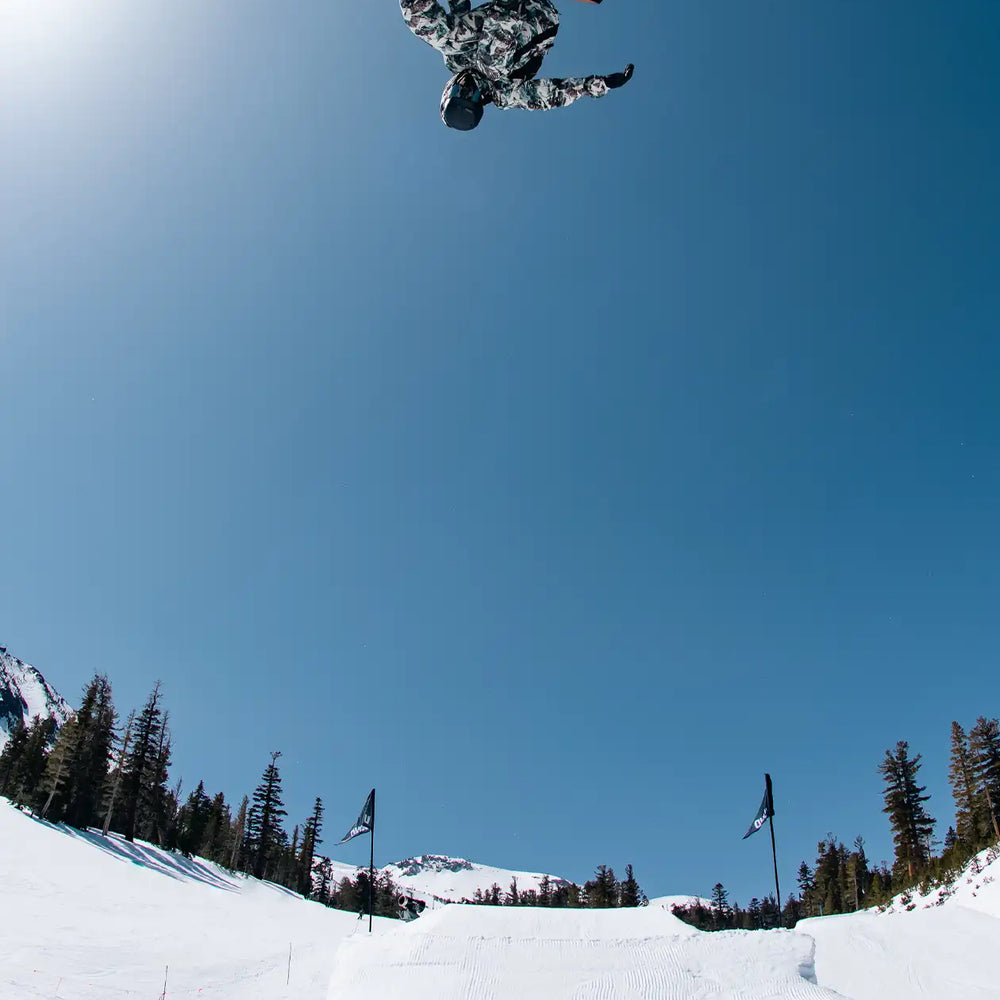 
                      
                        Jones Men's Mountain Twin Pro Snowboard
                      
                    