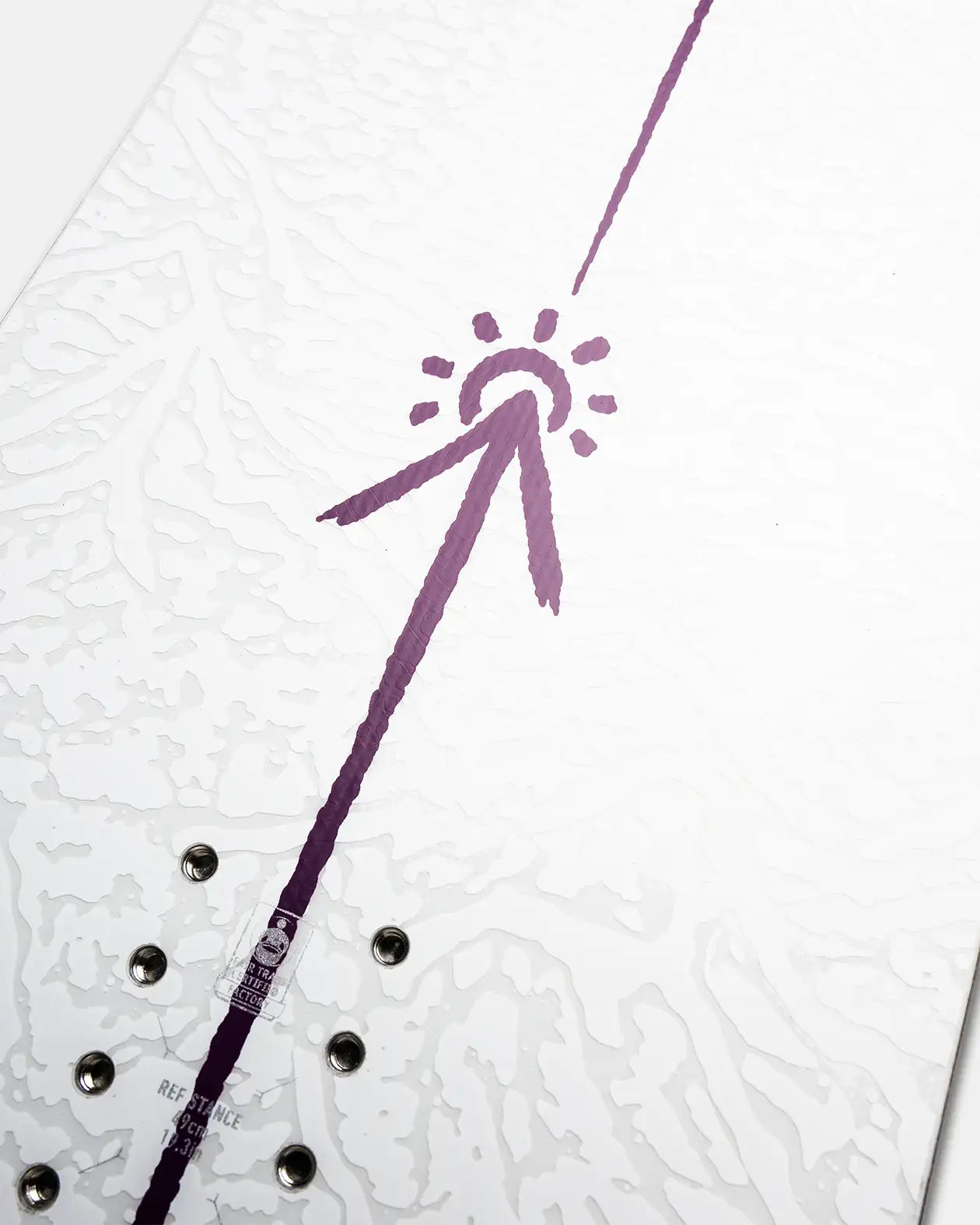 jones air snowboard Women's Airheart 2022 Comor Plastic topsheet suck up board chatter and offer supreme pop and lightning fast response Jones Aviator 2.0 Snowboard 2022