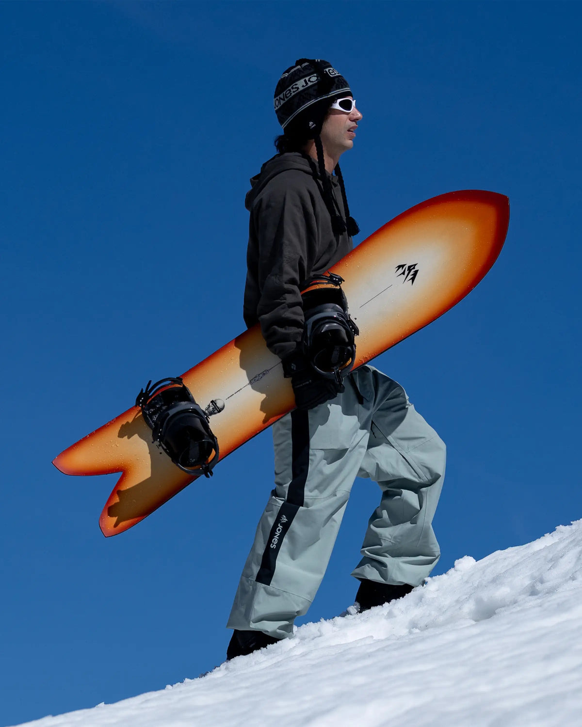 Jones Storm Chaser Snowboard 2026/27 — official gallery 2