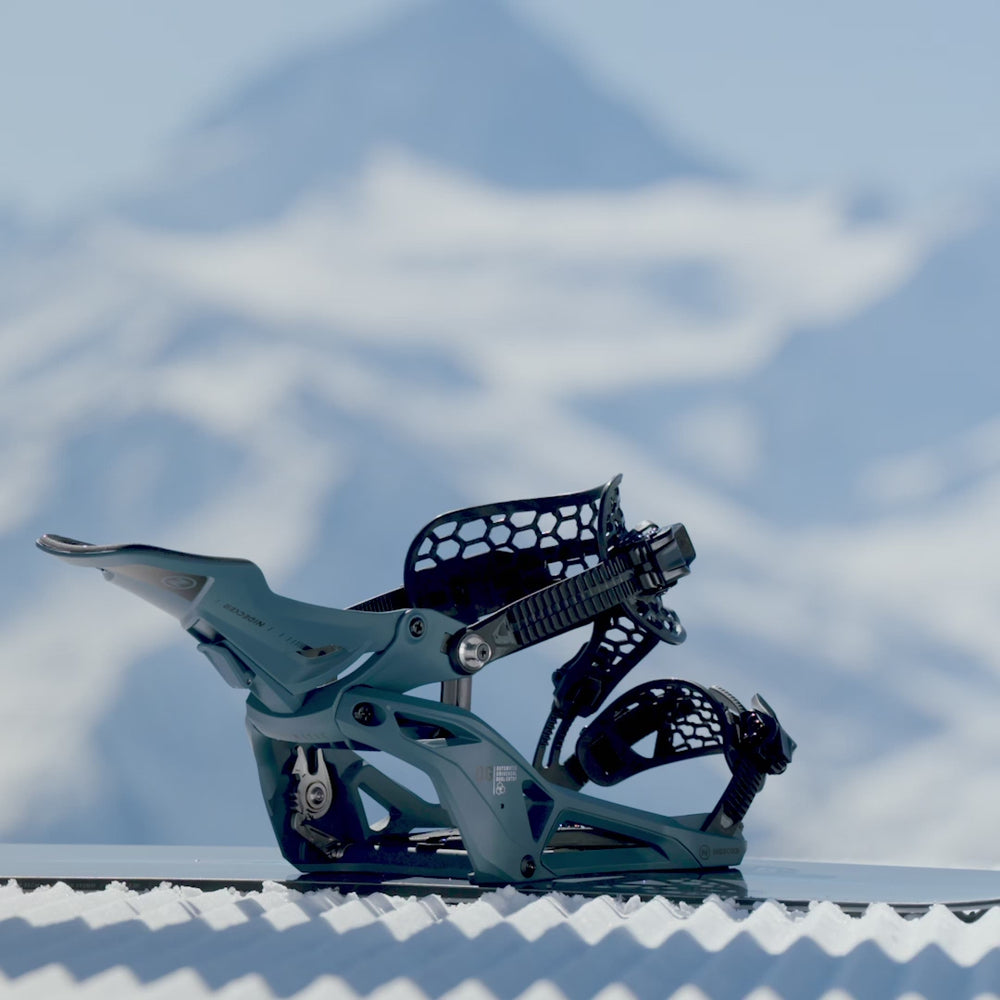 
                      
                        Load and play video in Gallery viewer, Nidecker OG Supermatic®
                      
                    