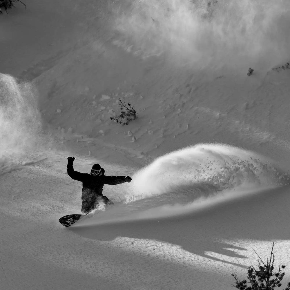 
                      
                        Jones Storm Chaser Snowboard
                      
                    