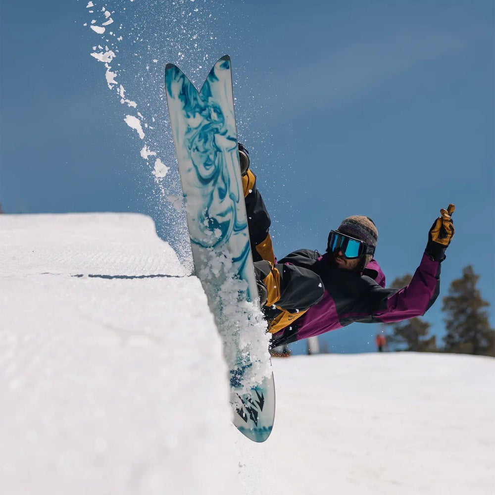 
                      
                        Jones Storm Wolf Snowboard
                      
                    